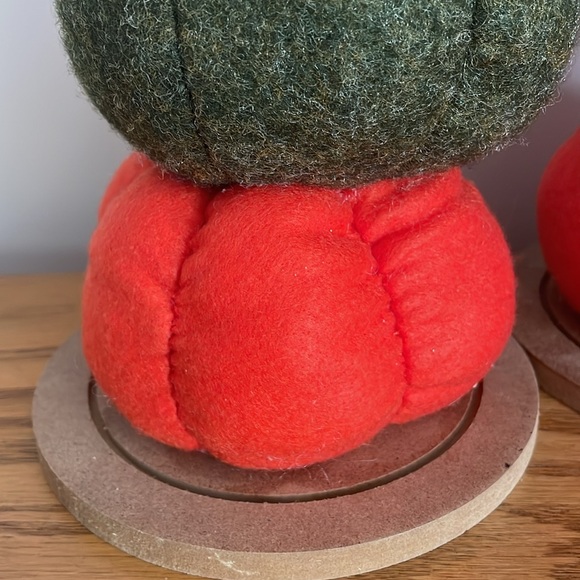 Pink Zebra Soaks Woolies pumpkins-set of 2-GUC - Picture 5 of 15